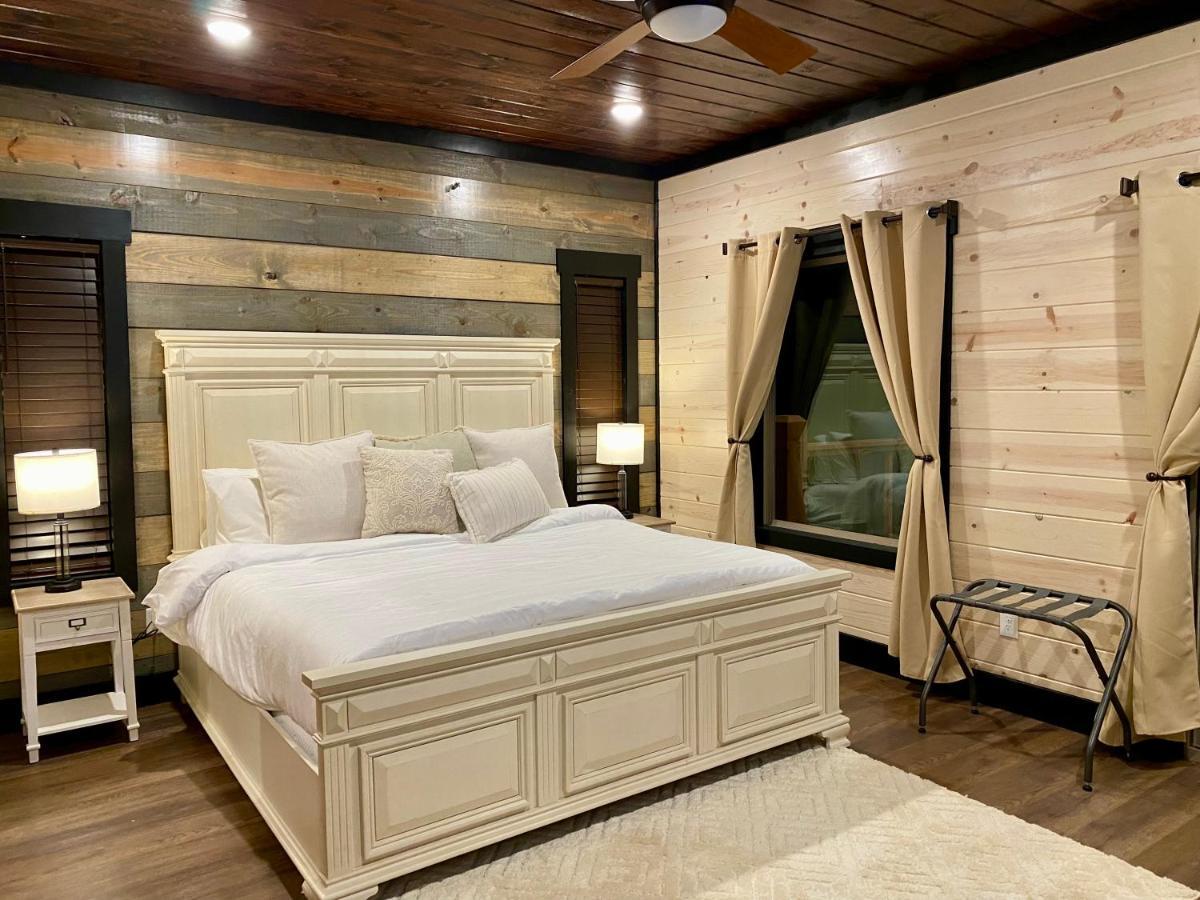 New Luxury Cabin, Hot Tub, Forest Views,Hotel Style Amenities Брокен-Боу Экстерьер фото