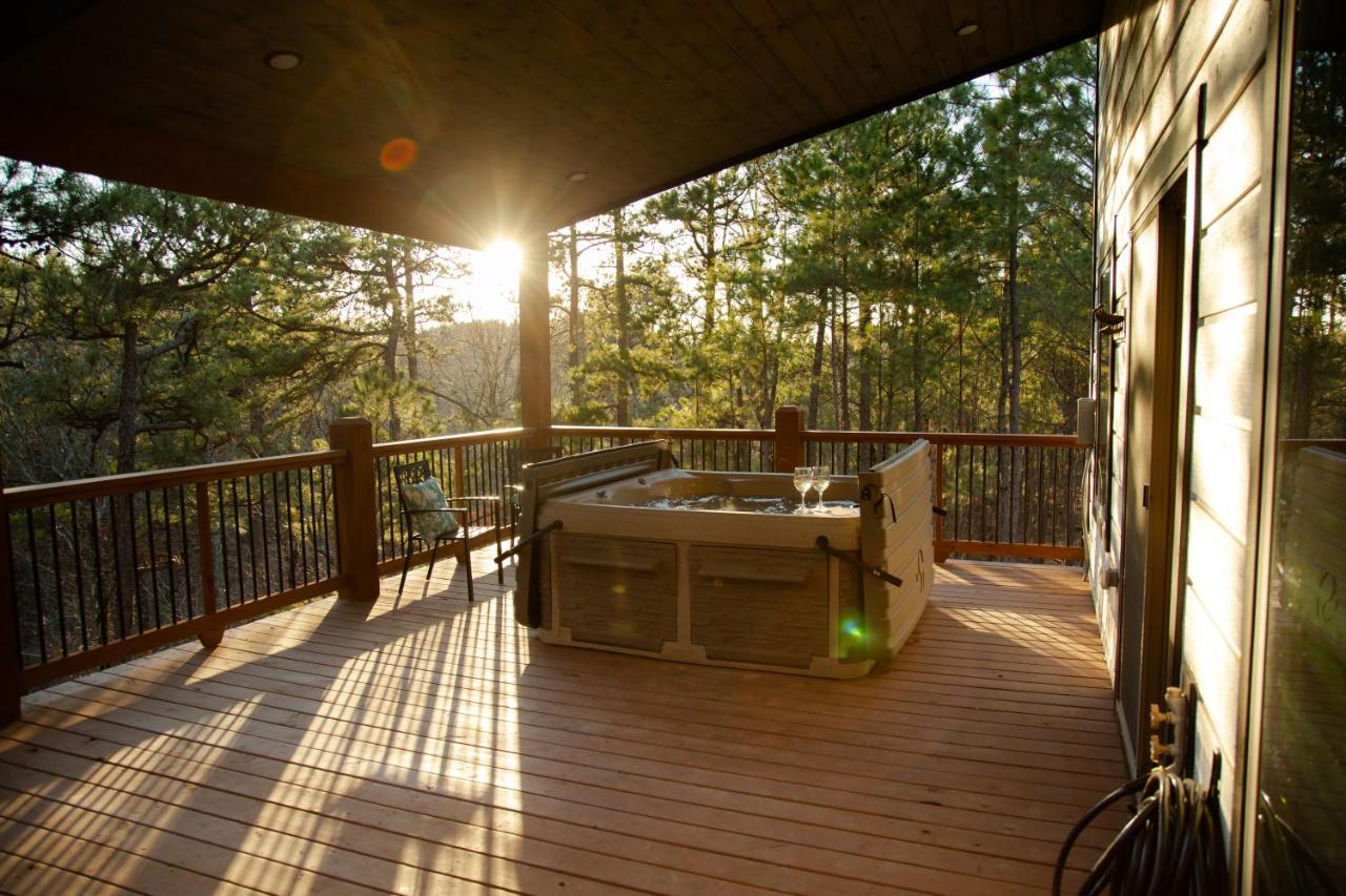 New Luxury Cabin, Hot Tub, Forest Views,Hotel Style Amenities Брокен-Боу Экстерьер фото