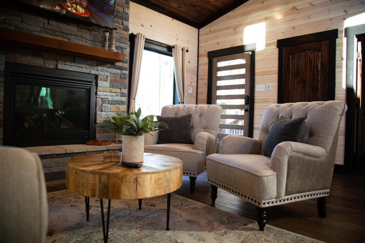 New Luxury Cabin, Hot Tub, Forest Views,Hotel Style Amenities Брокен-Боу Экстерьер фото