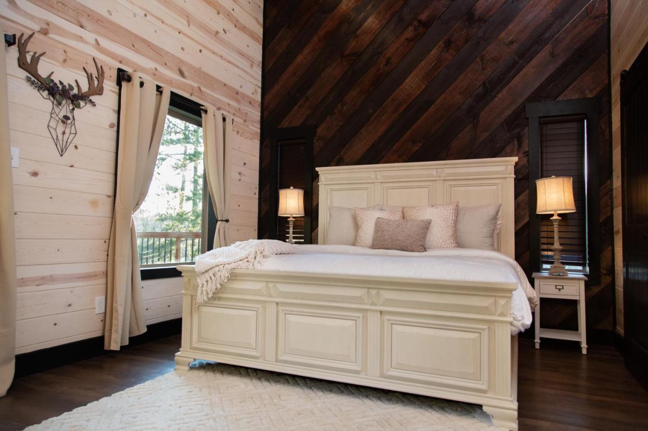 New Luxury Cabin, Hot Tub, Forest Views,Hotel Style Amenities Брокен-Боу Экстерьер фото