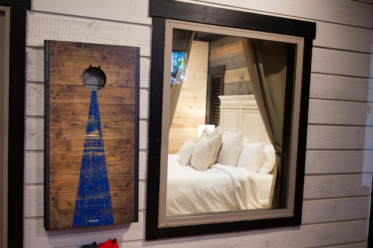 New Luxury Cabin, Hot Tub, Forest Views,Hotel Style Amenities Брокен-Боу Экстерьер фото